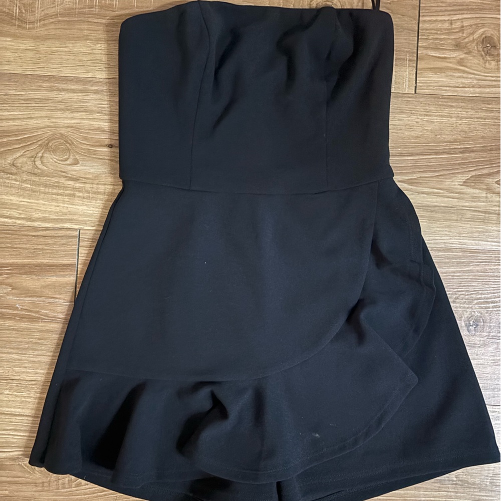 Worn once. Just too small for me now